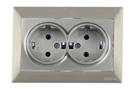 Priză Mutlusan Candela 2P + E inox 10868