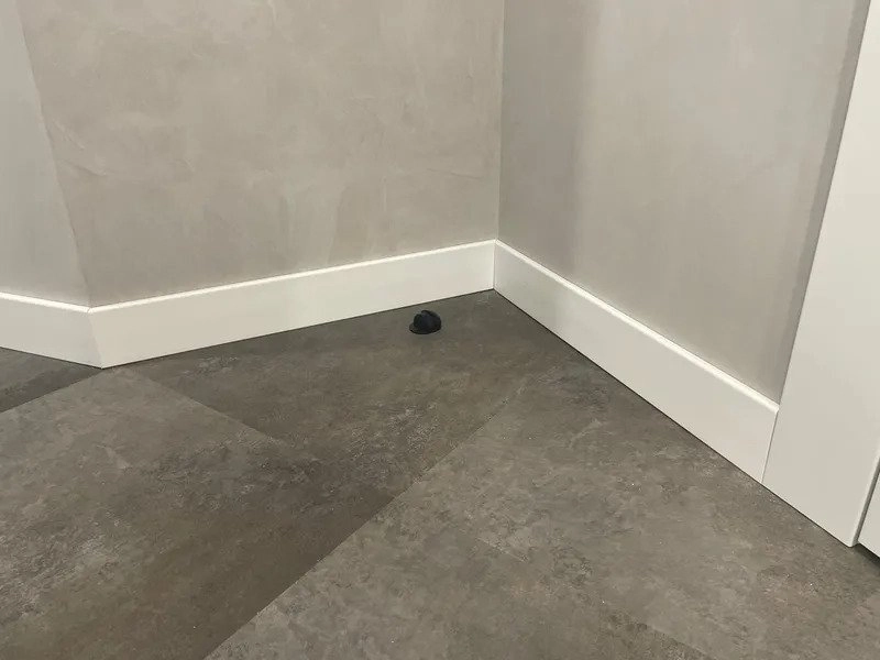 Plintă STIQ S0810 Alb