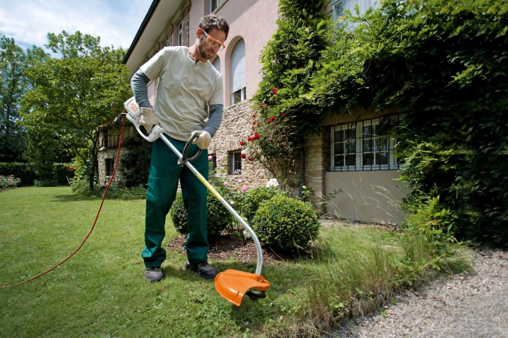 Триммер Stihl FSE60 