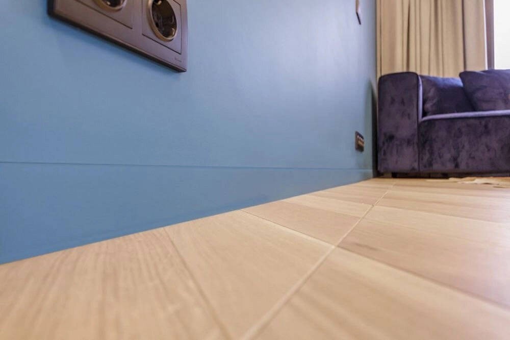 Плинтус скрытого монтажа NEW S1060 2.5м