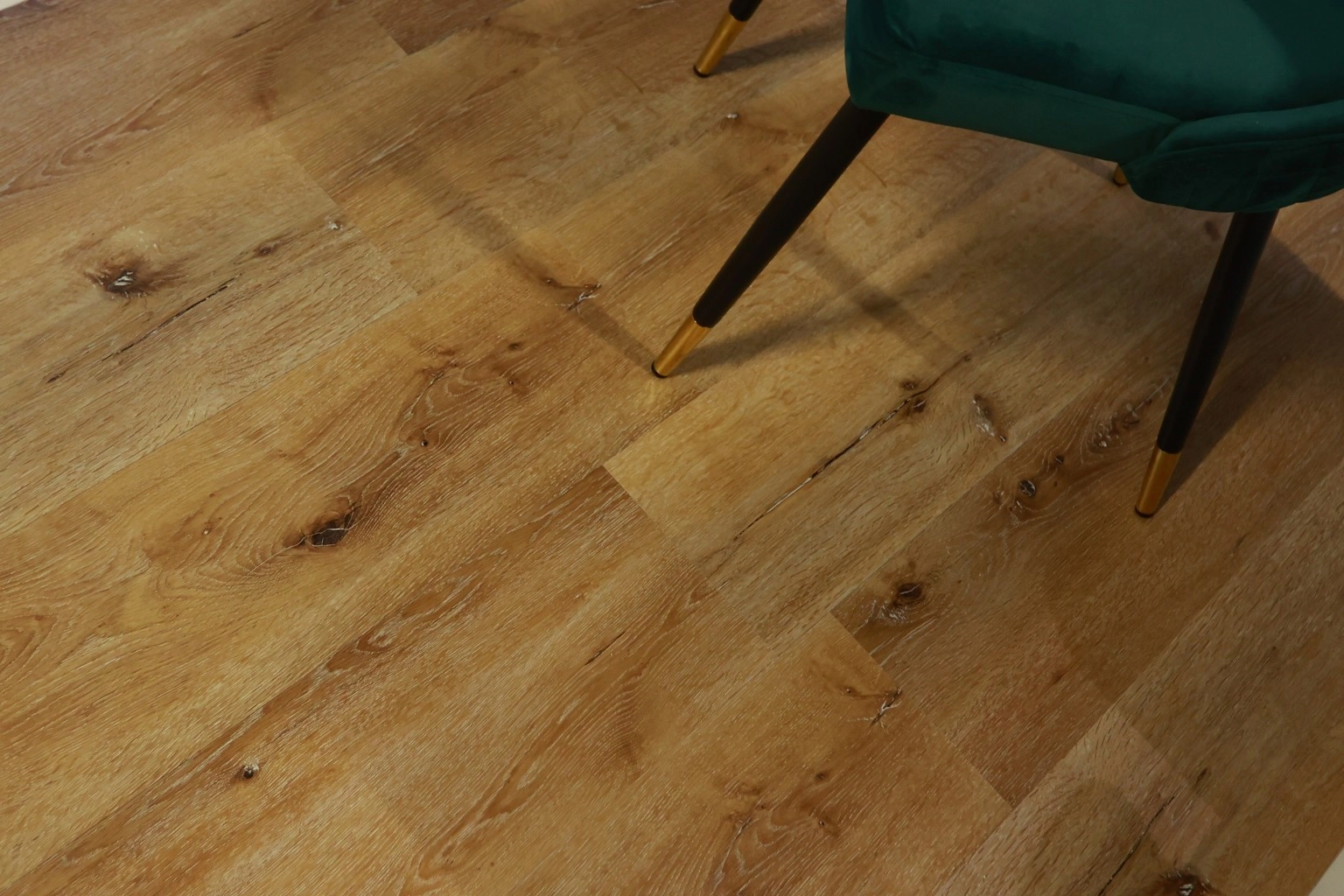 Виниловый ламинат SPC 402-4 