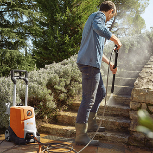 Mașină de spălat sub presiune Stihl RE110