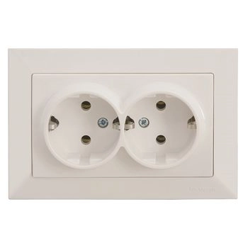 Priză Mutlusan Candela 2P + E 567