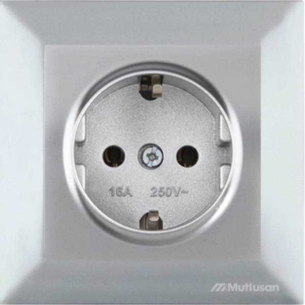 Priză Mutlusan Candela 2P+E 3955