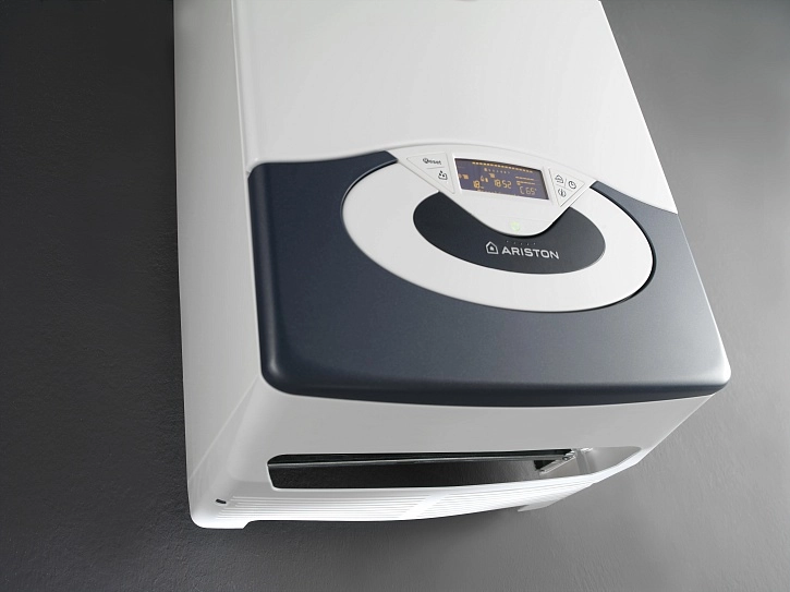 Cazan Ariston Genus 24 FF 25-617 