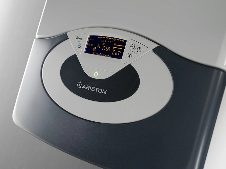 Cazan Ariston Genus 24 FF 25-617 