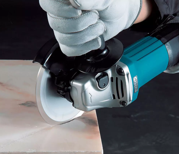 Болгарка MAKITA 720W GA5030 125мм