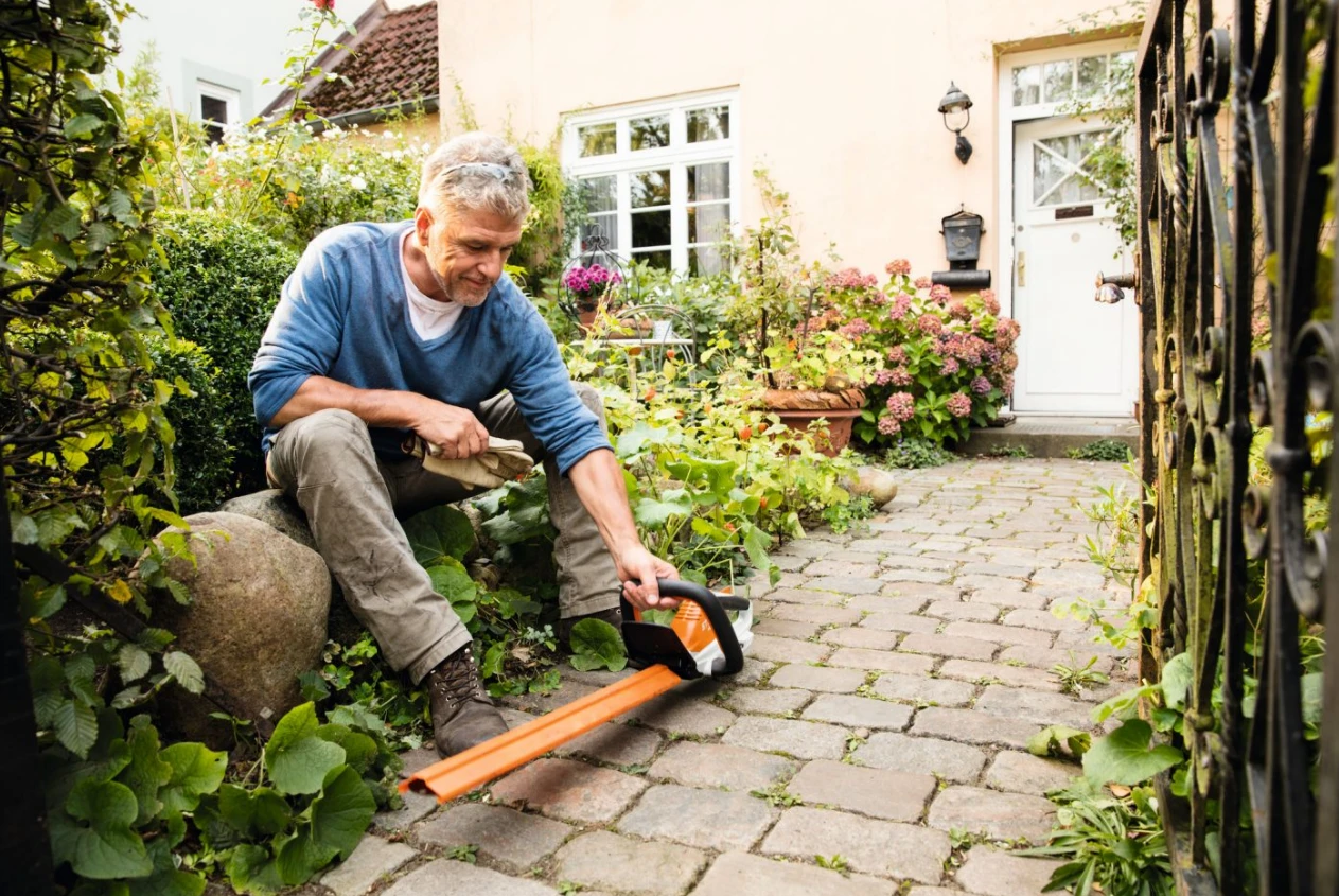 Аккумуляторные садовые ножницы-кусторез STIHL HSA 45 4511-011-3500