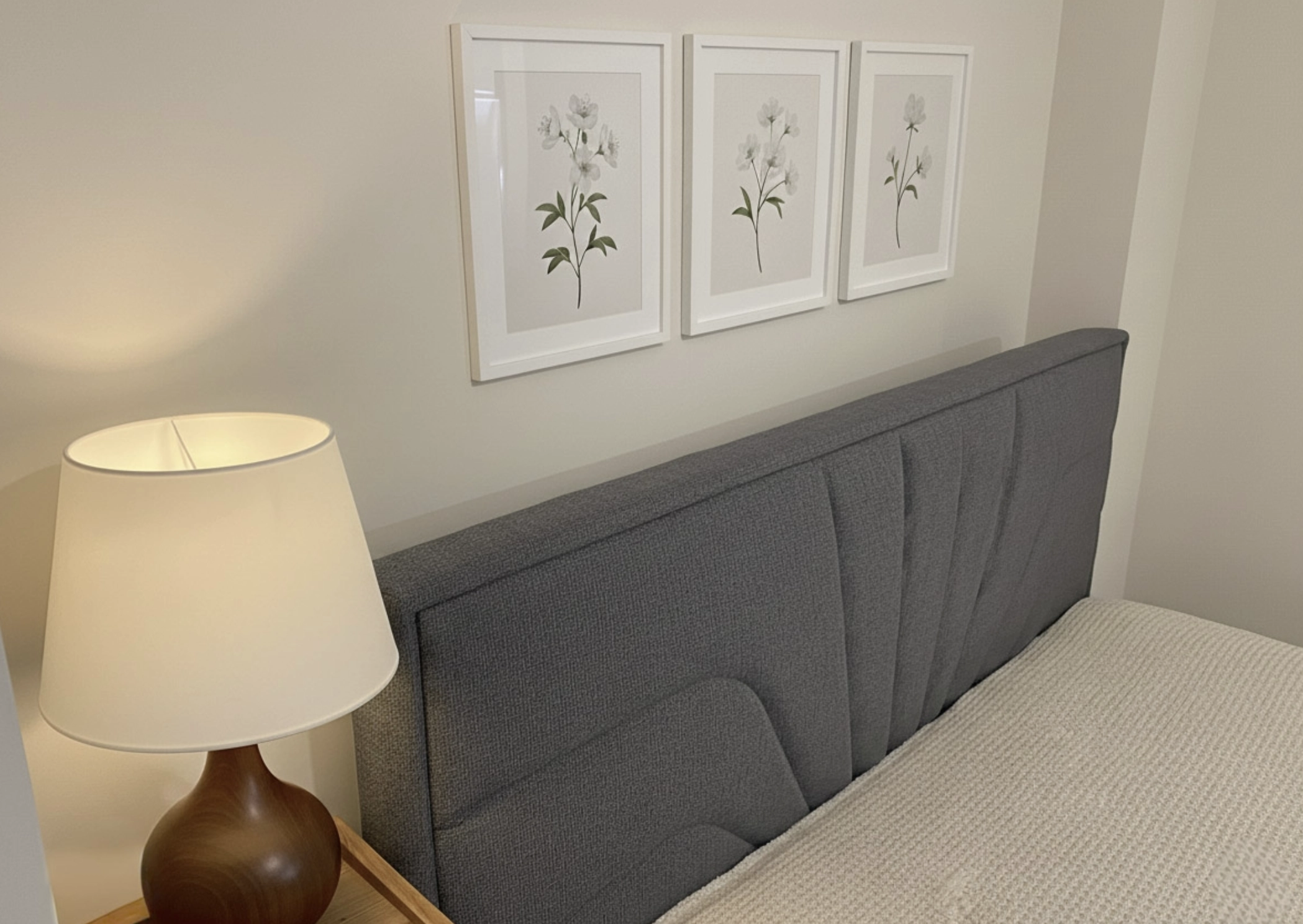 Кровать Oxana Modern stofa Glow 19 160x200 + подарок подушка