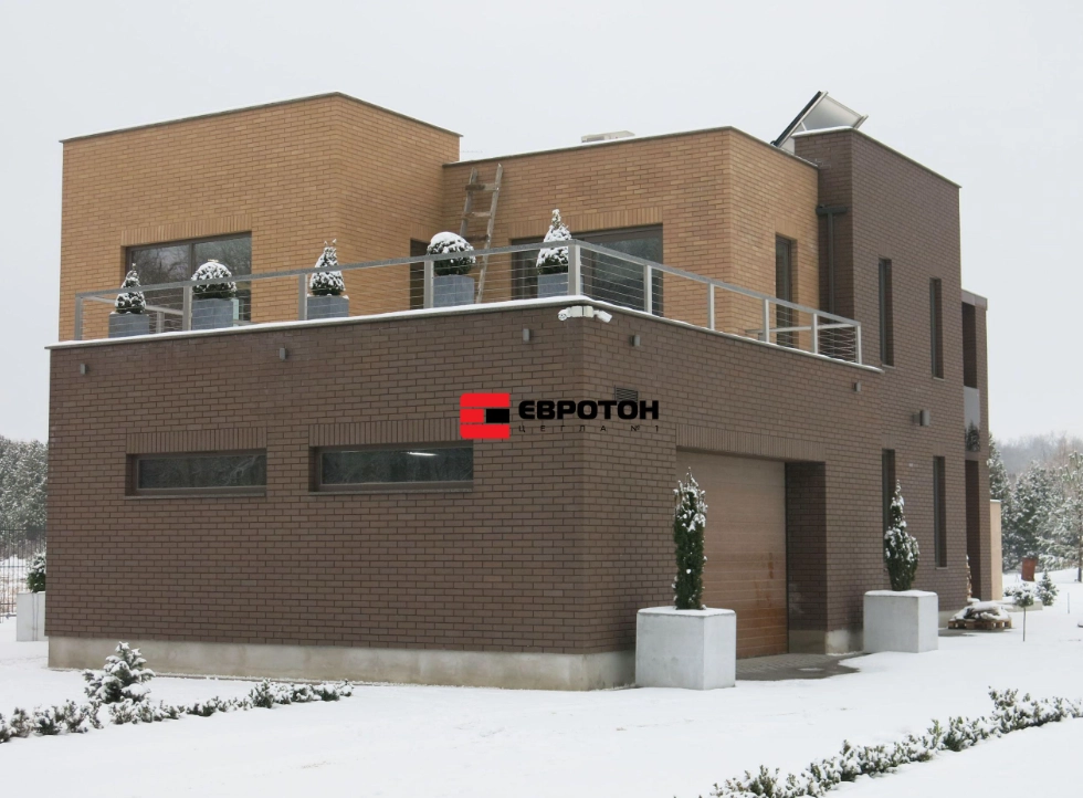 Кирпич пустотелый TM Евротон ИФ-5 коричневый