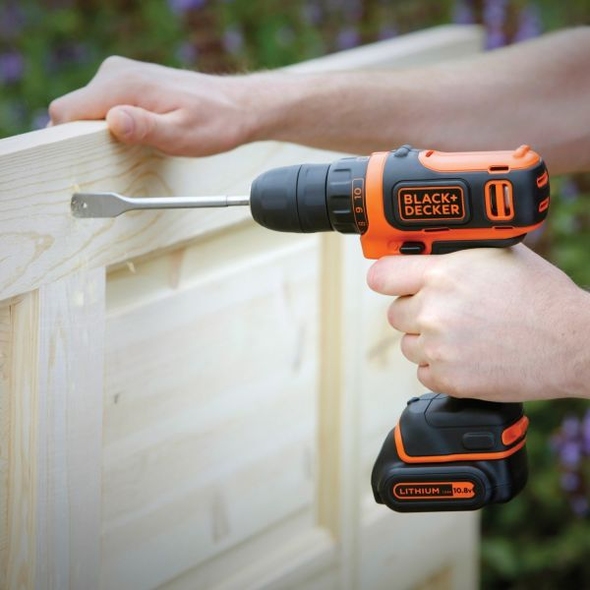 Шуруповерт Black+Decker BDCDD12B 23065