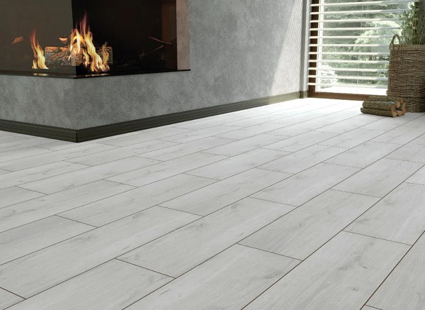 Gresie SandWood 18,5*59,8 gri deschis