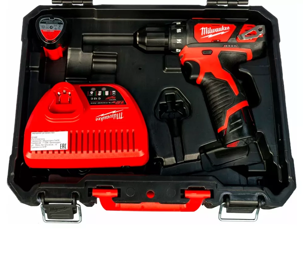 Шуруповерт Milwaukee M12BDD-202C